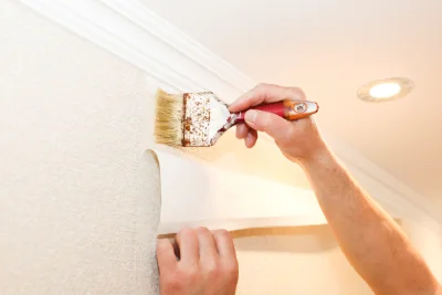 Pose de papier peint à Lunegarde — revêtements muraux et toiles de verre